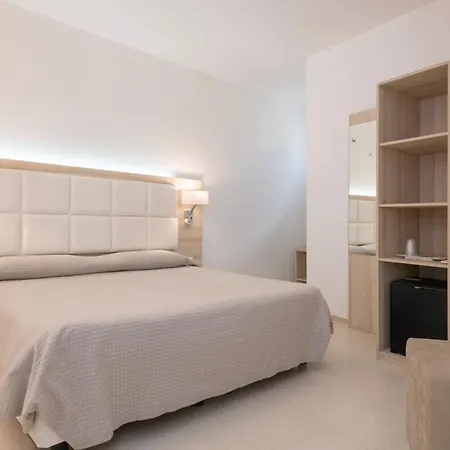 Albania Hotel 3*
