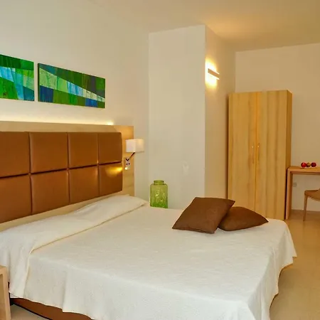 Hotel Albania