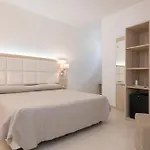 Albania Hotel 3*