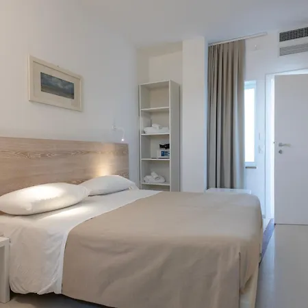 Albània 3*