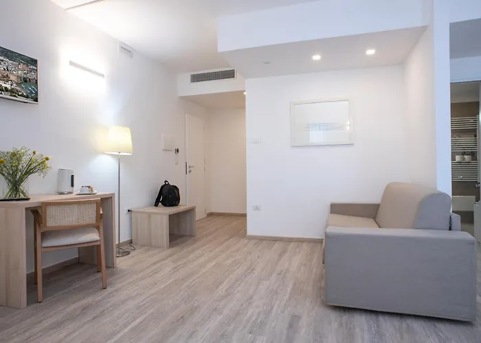 Отель Albania Отранто